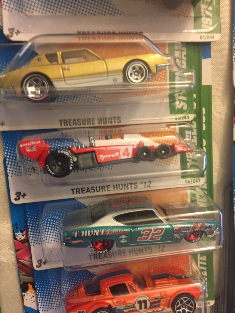 Illustration for article titled Colossal Die-Cast Collection - Box 67 - Whattaya Know, Hot Wheels!